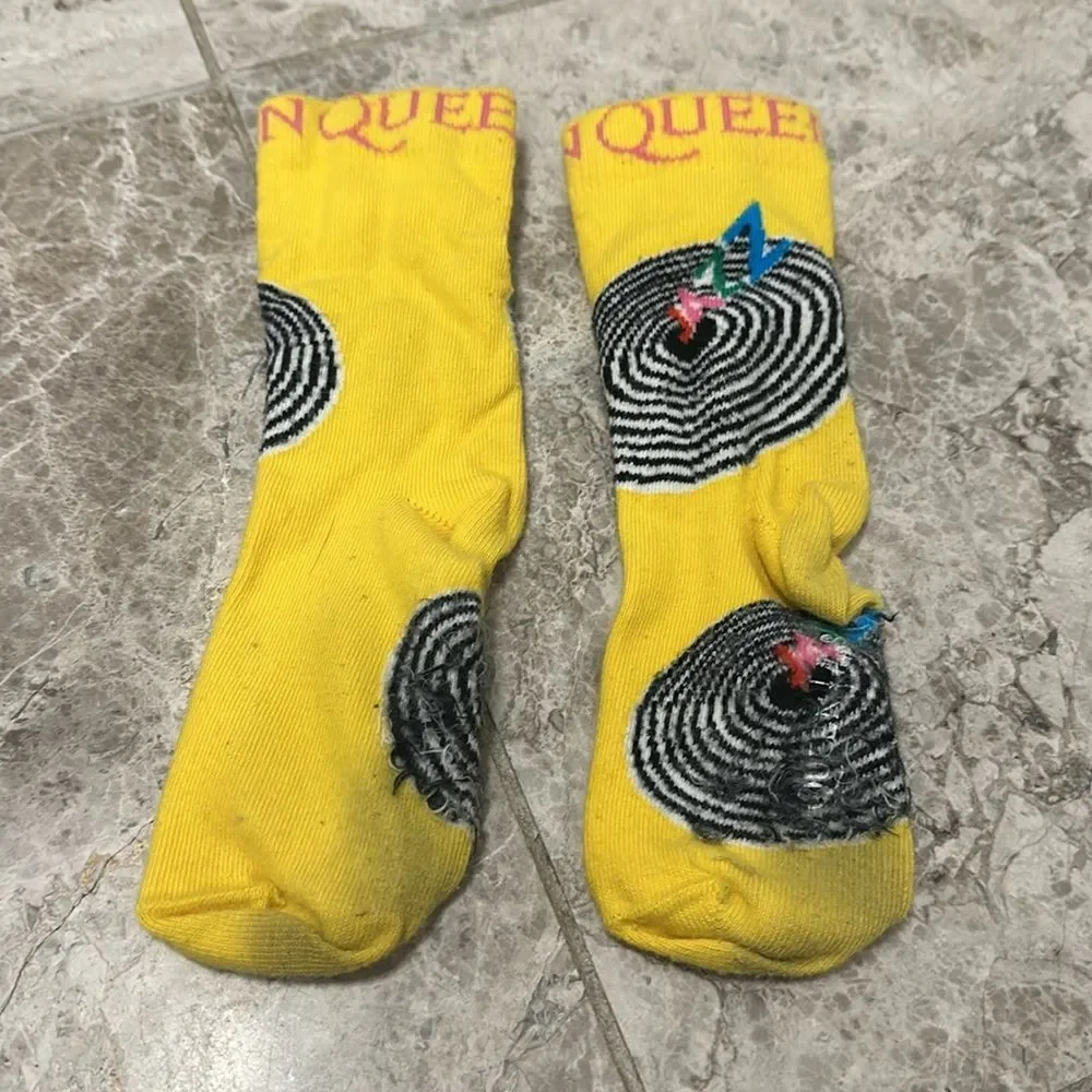 N/A free owned yellow