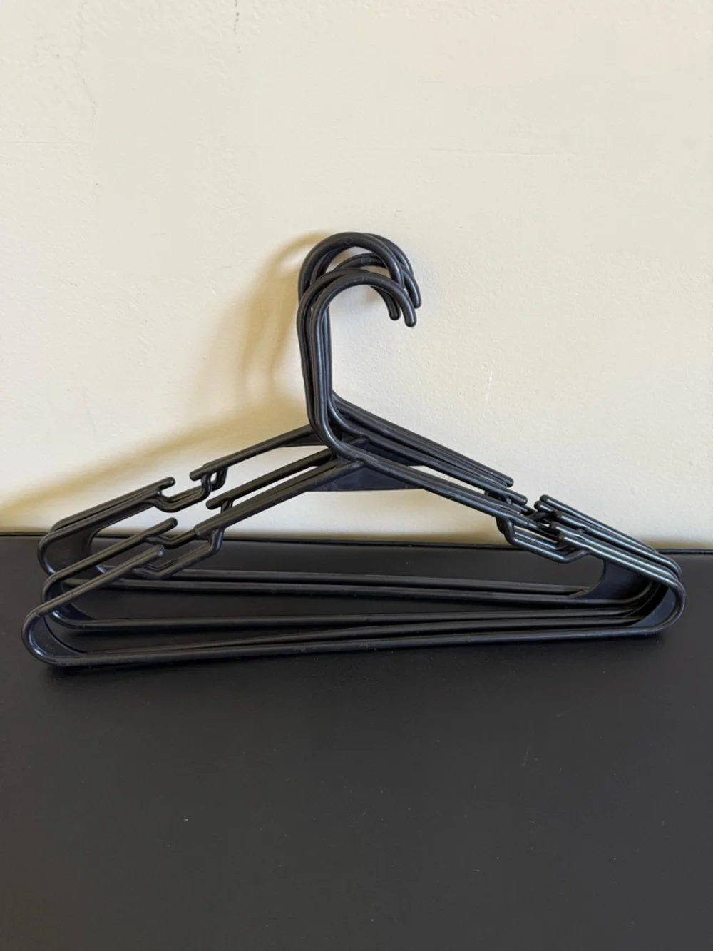 15Pack Mixed Plastic Hangers Notched Durable Clothes Storage Organize Multicolor