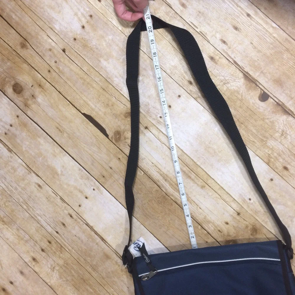 Candies nwt messenger