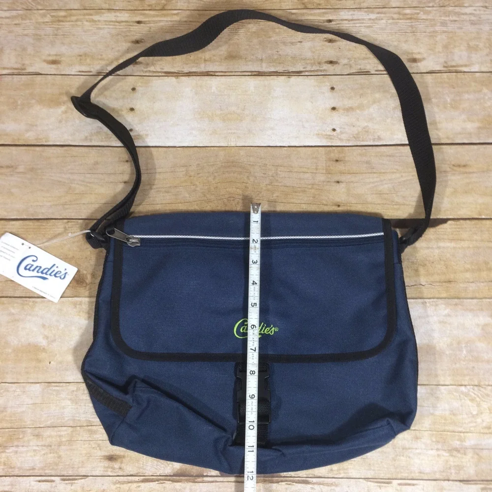 Candies nwt messenger