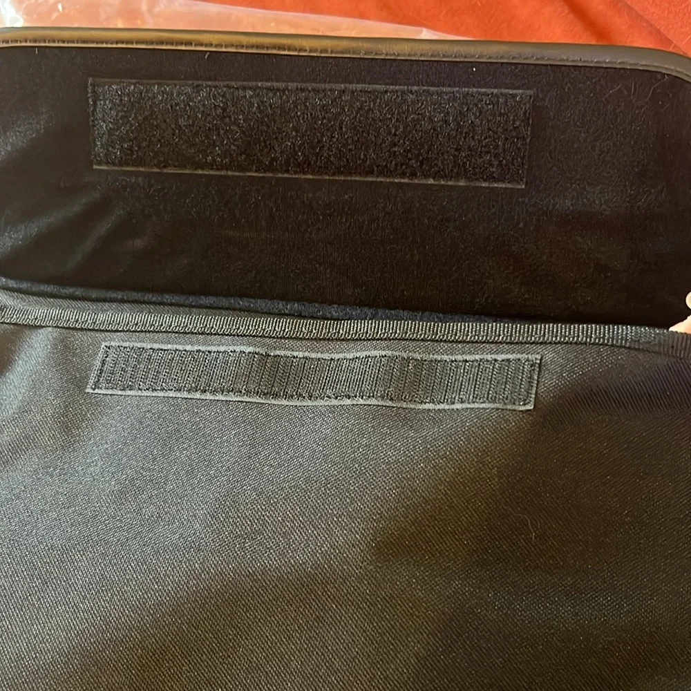 Targus laptop briefcase