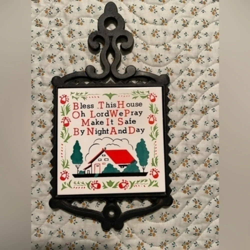 Vintage Norcrest Trivet​