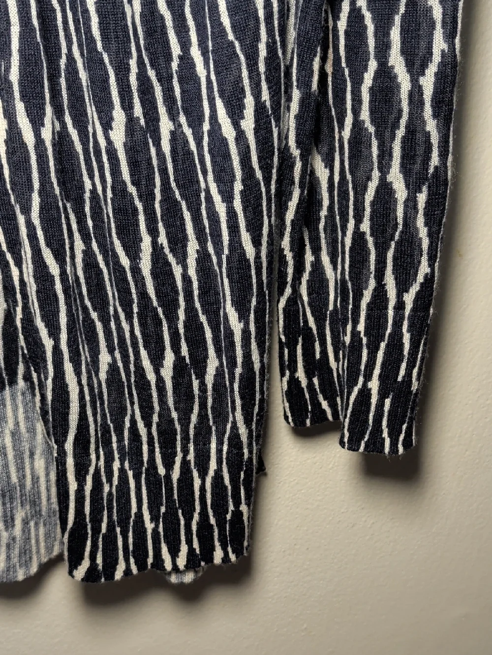 LOFT navy white