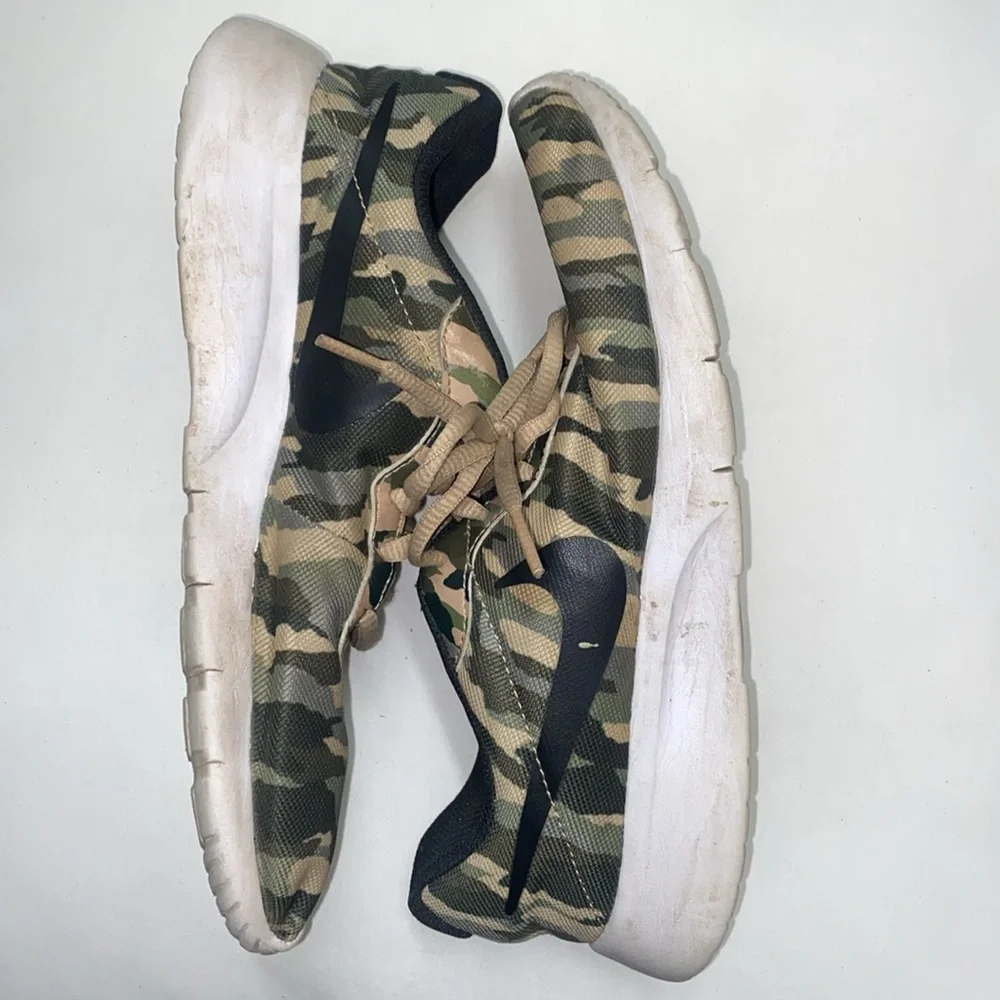 Nike boys shoes