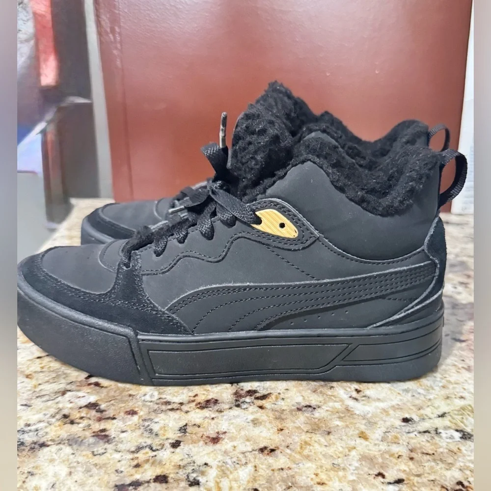 Puma stylish black