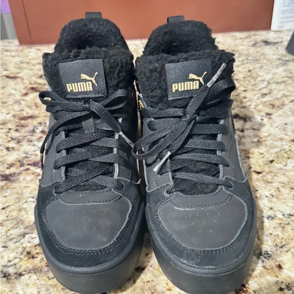 Puma stylish black