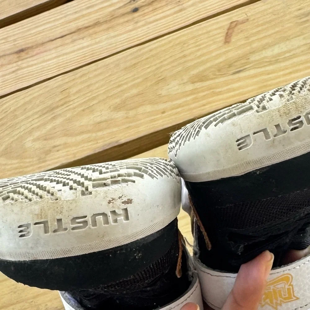 Nike these sneakers