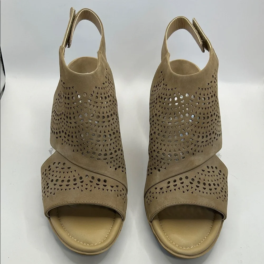 Van Eli chic tan