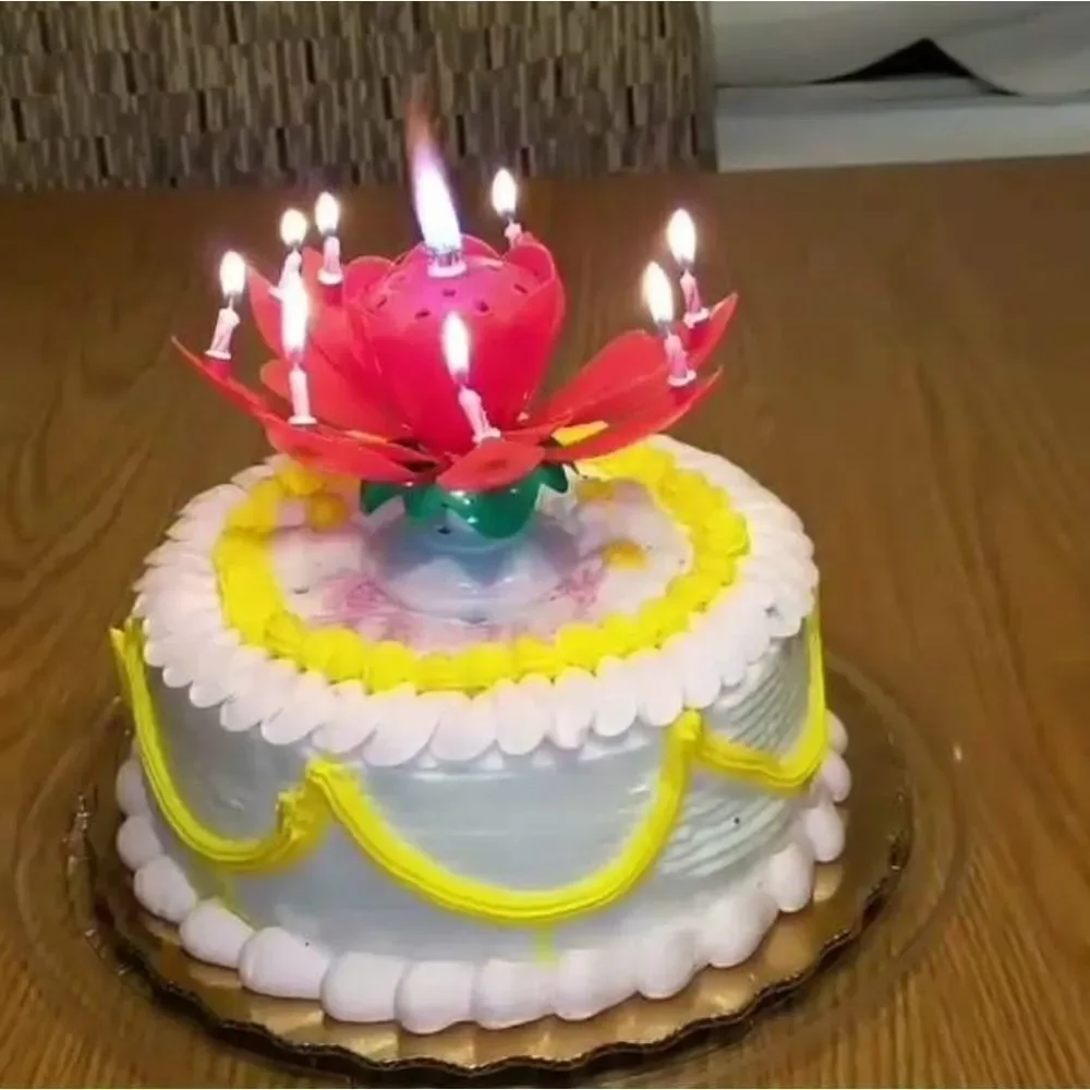 N/A candle cake sparkling