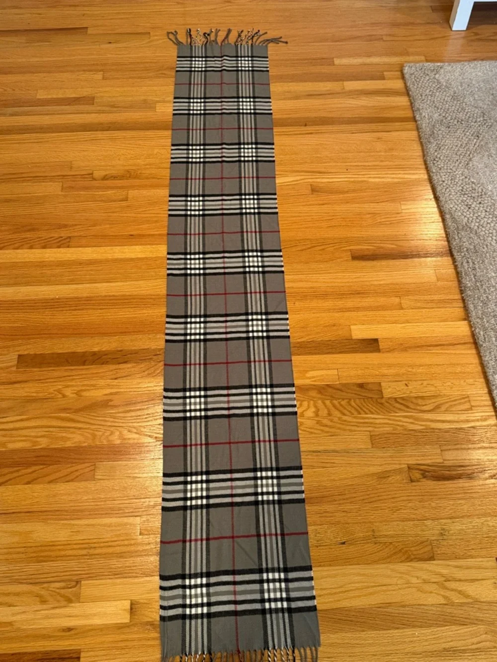N/A lines modern