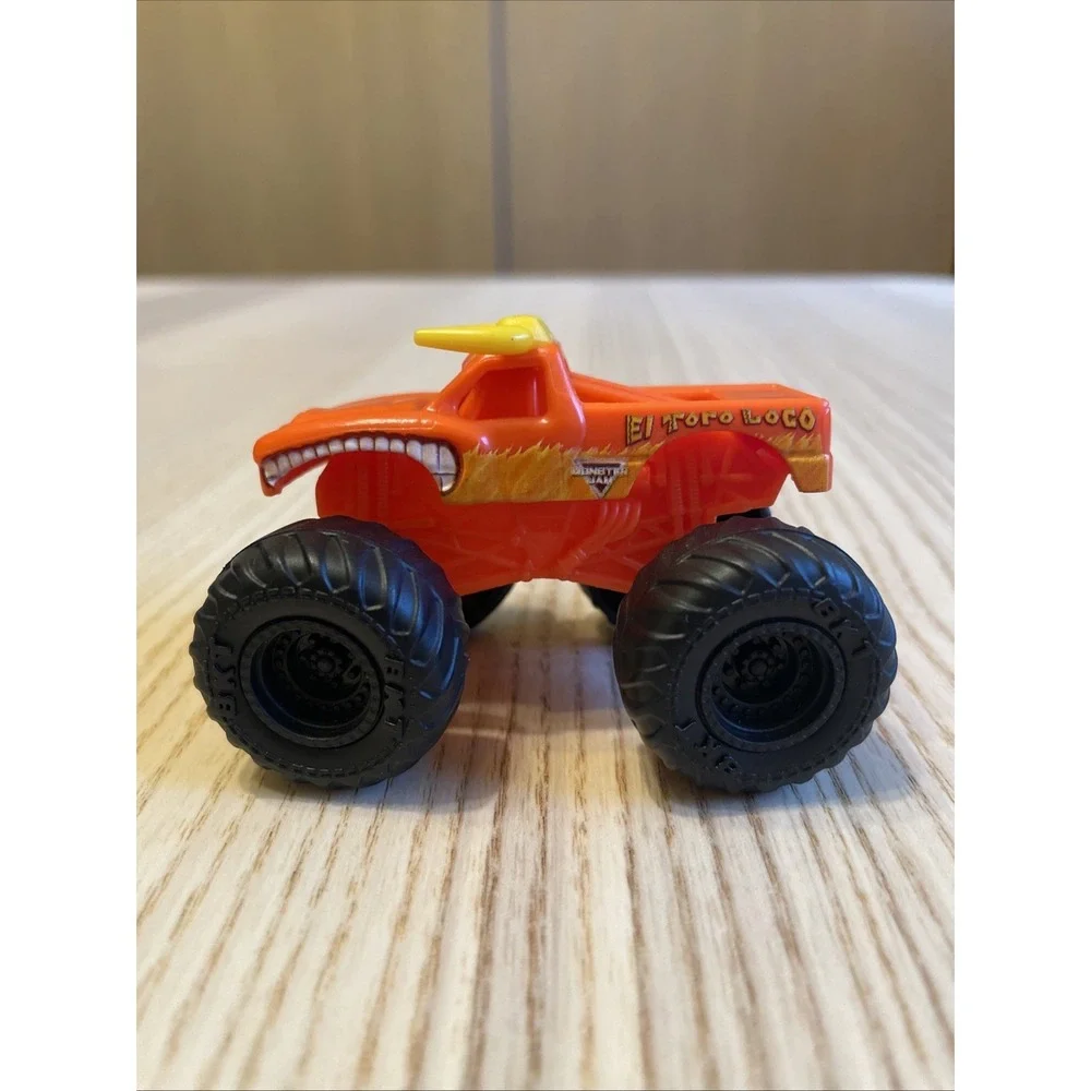 Hot Wheels small loco monster