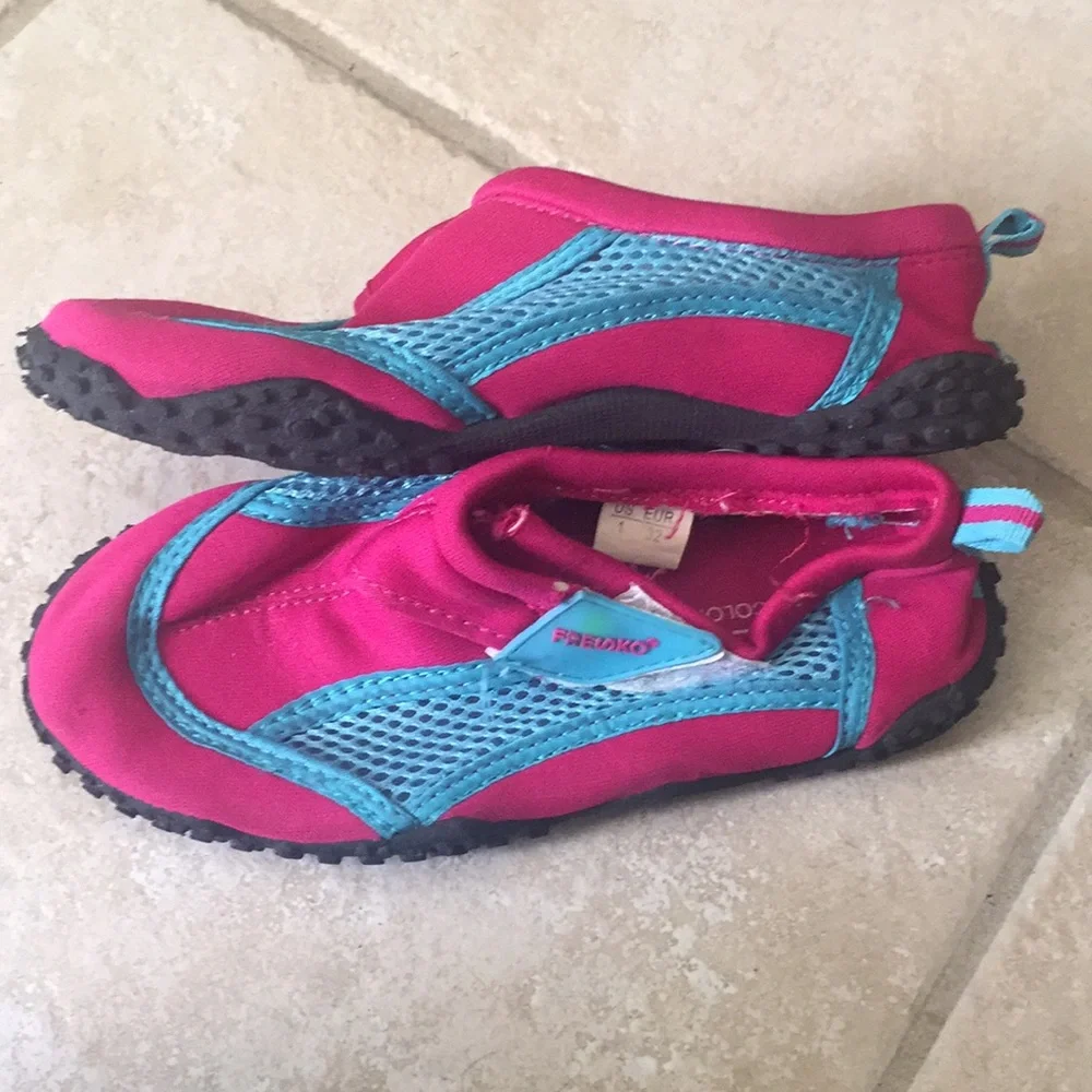 Fresko water shoes