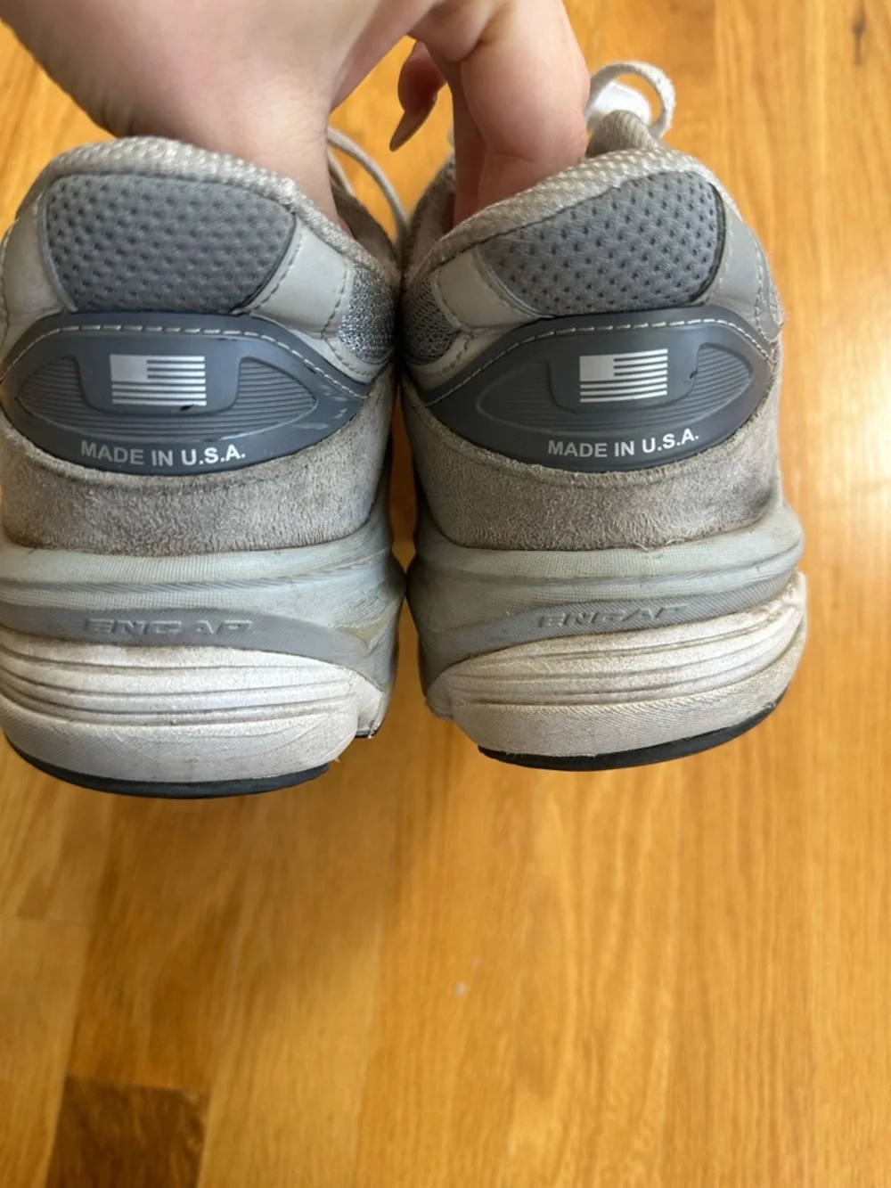 New Balance classic grey