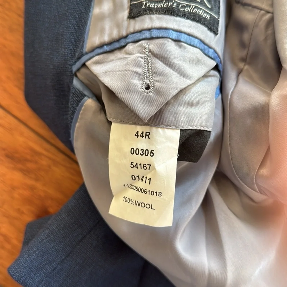Jos. A. Bank pre loved