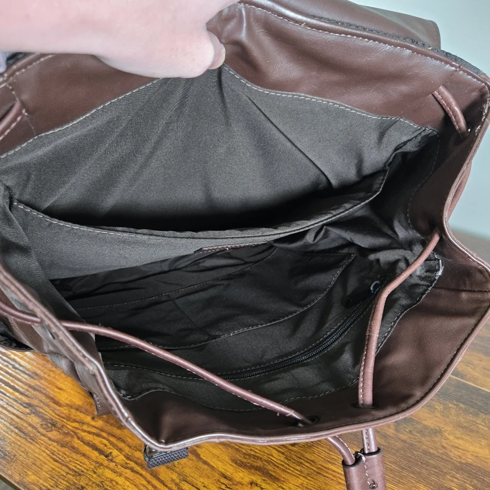 Fossil compartments accessories great