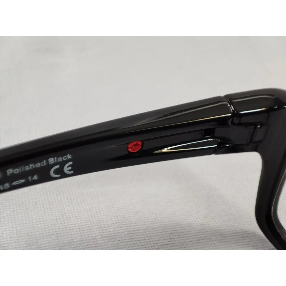 Oakley airdrop xs