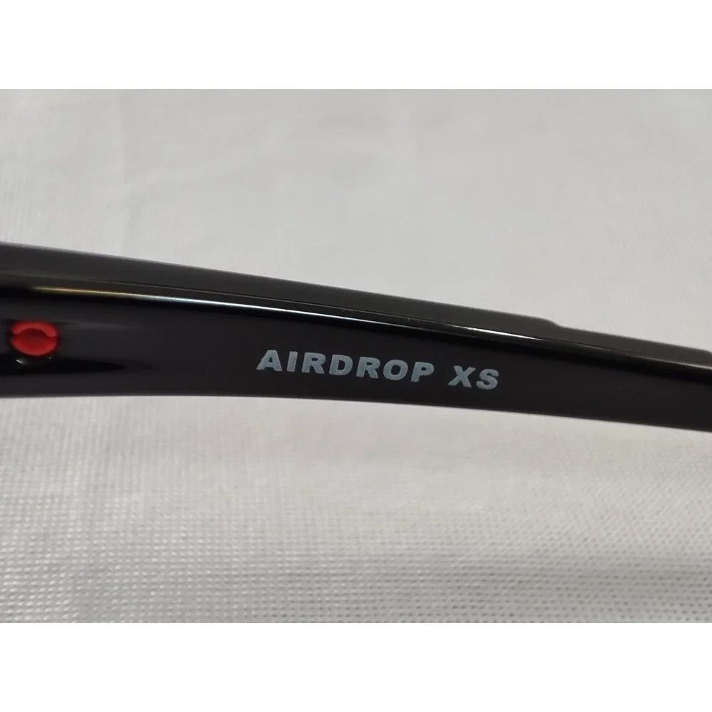 Oakley airdrop xs