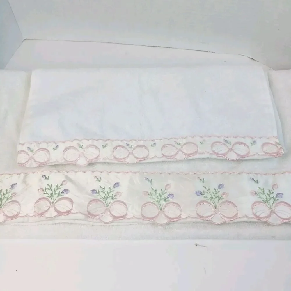 Avanti these white