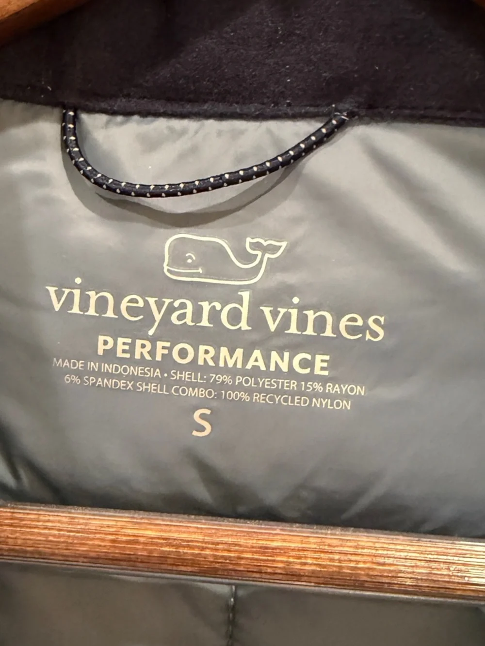 Vineyard Vines Men’s Blue Voyager Performance Jacket Size Small NWOT