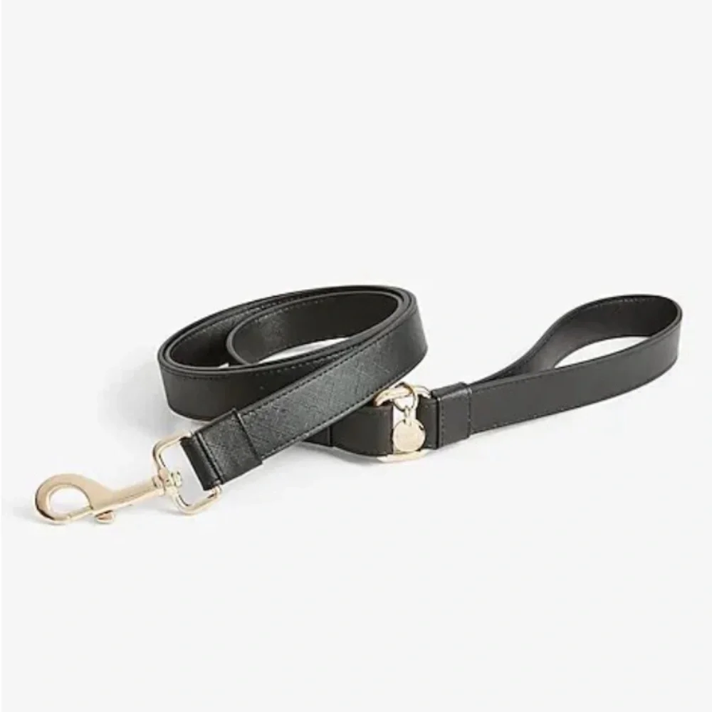 Express Black Faux Leather 58” Dog Leash and Bag Set- NWT