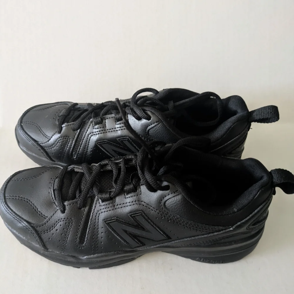 New Balance Women's Black Athletic Sneakers