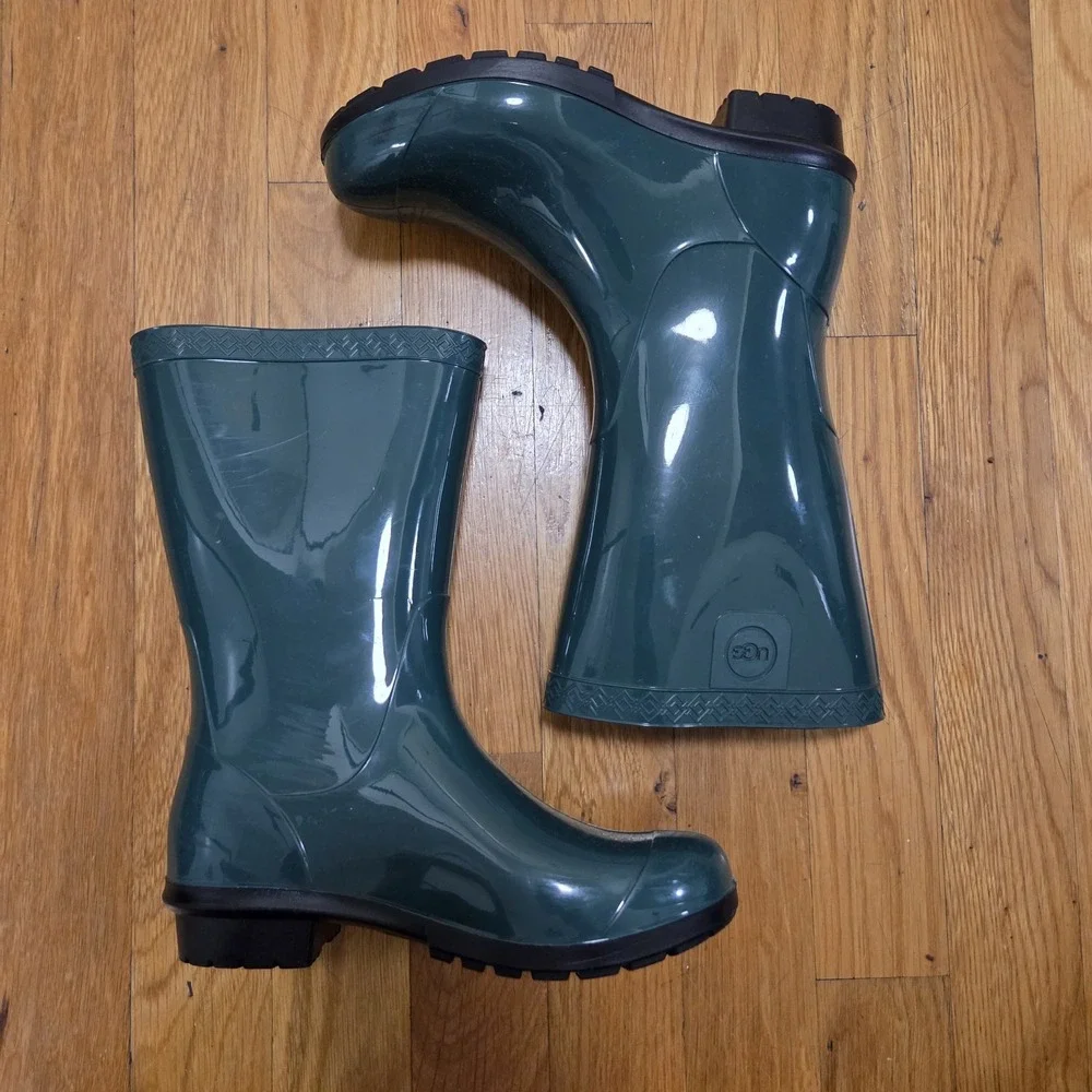 UGG size 13