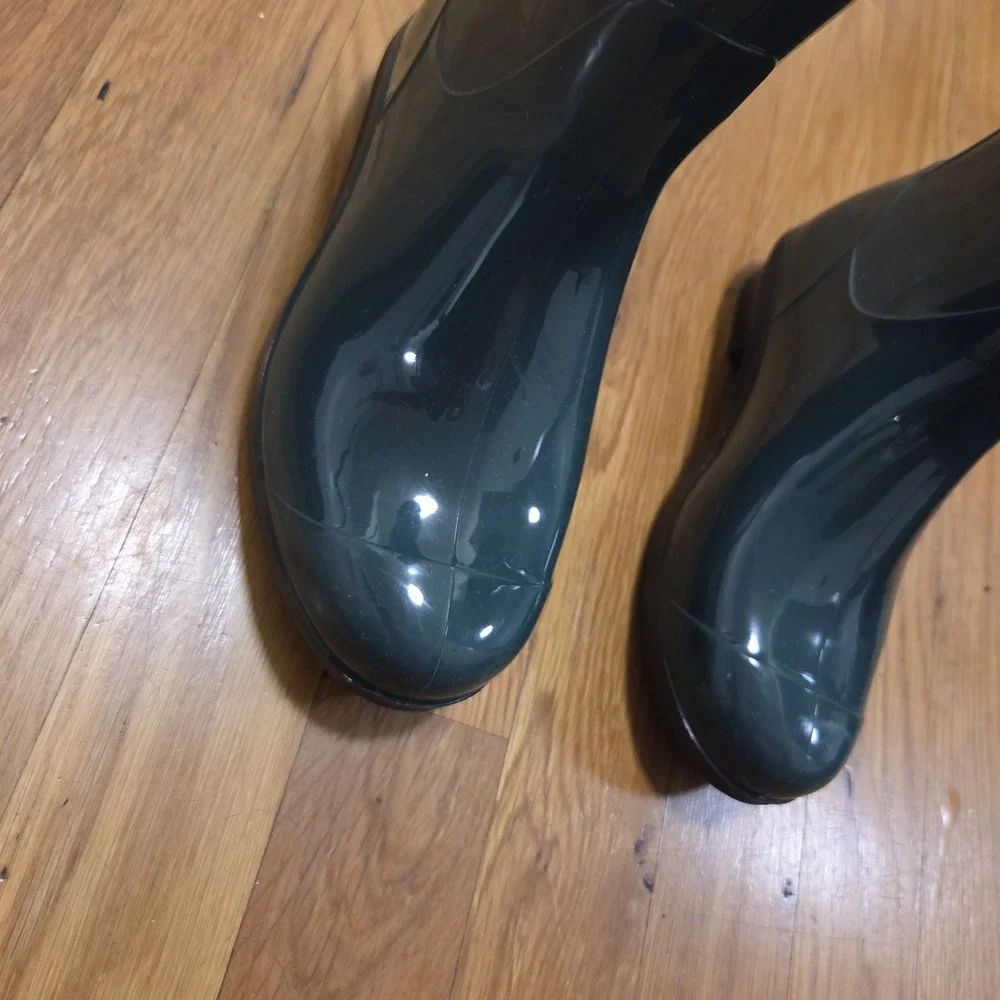 UGG size 13
