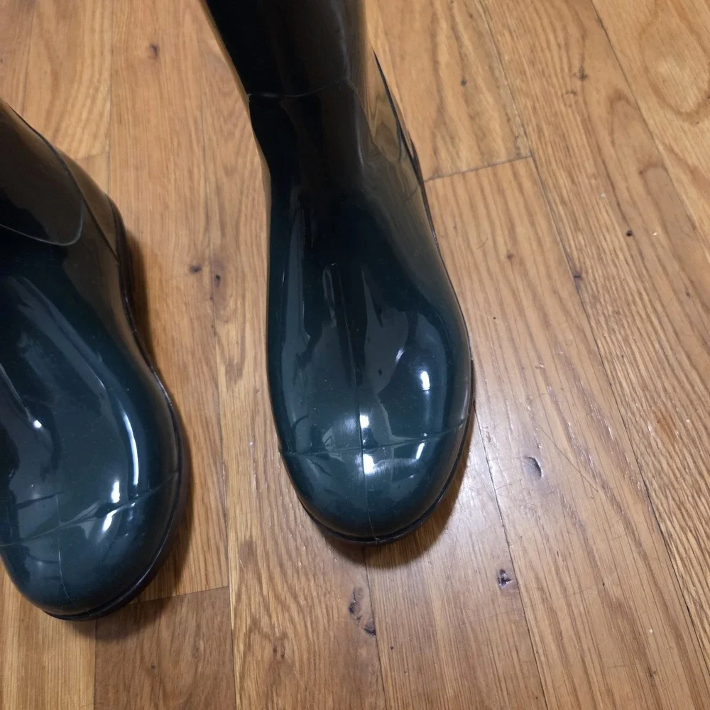 UGG size 13