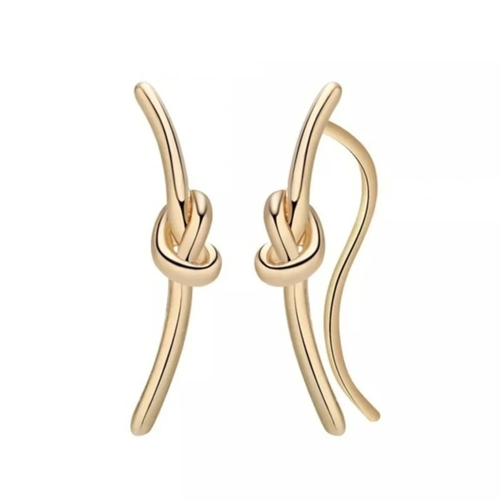 Urban Outfitters 💛 gold