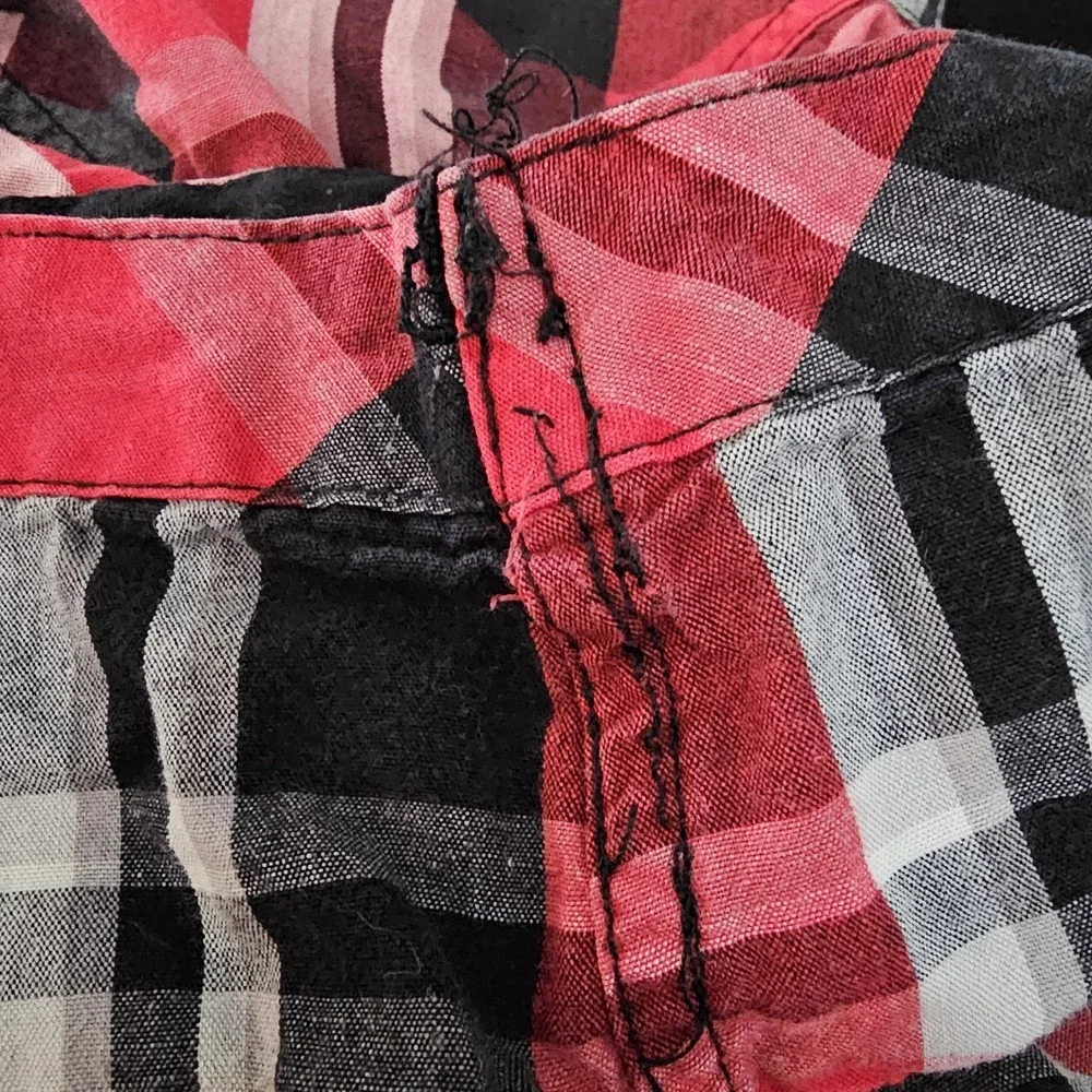 JNCO Men's Red‎ & Black Western Style Plaid Shirt Size L Short Sleeve