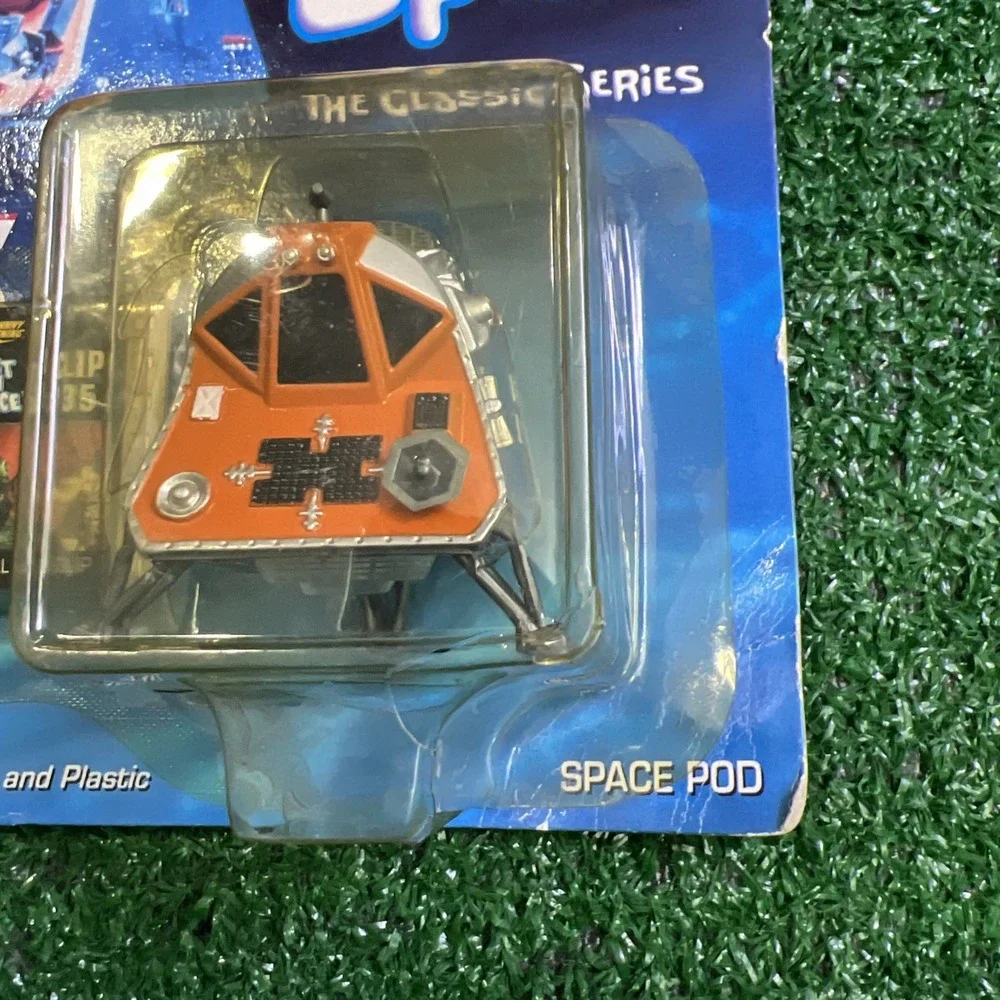 Lost‎ in Space 1998 Johnny Lightning Classic Series Space Pod Toy Clip #35 Flaws