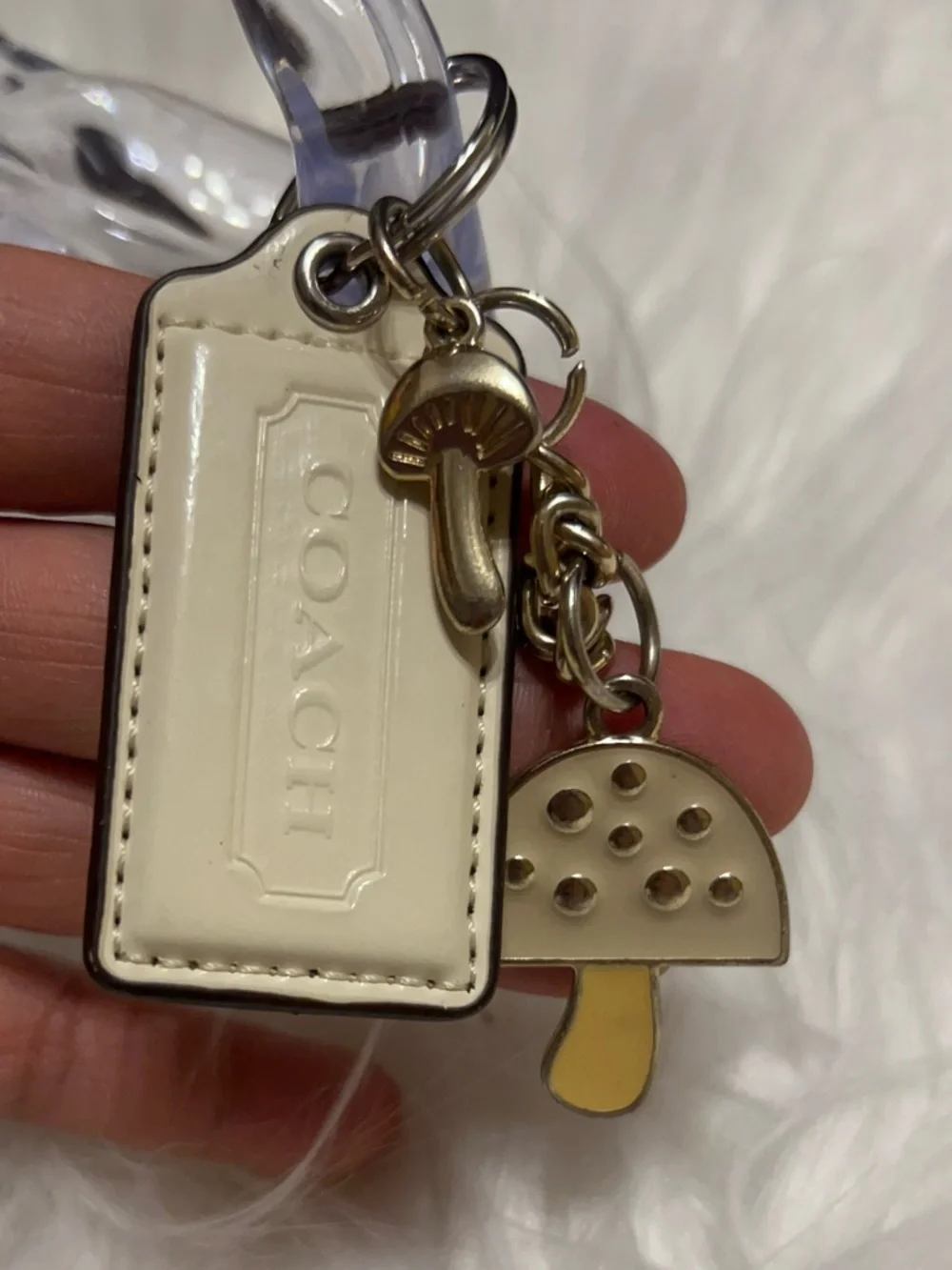 Coach Cream Leather Tag  unbranded Key Ring with Gold Mushroom Charms