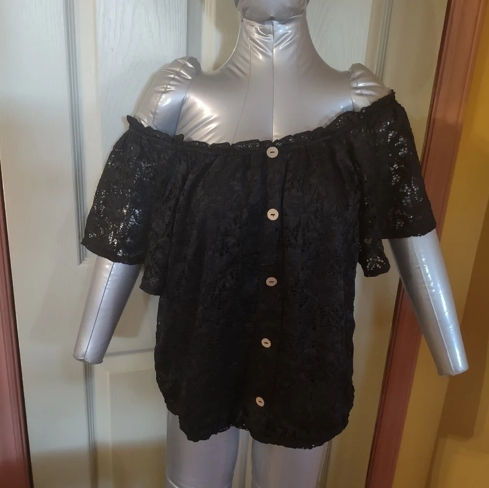 No Boundaries Plus Size 3xl women's lace shirt top blouse