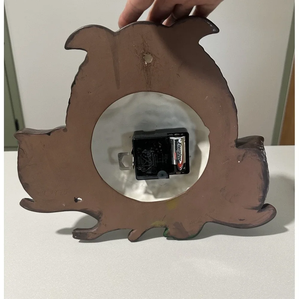 Clock this vintage