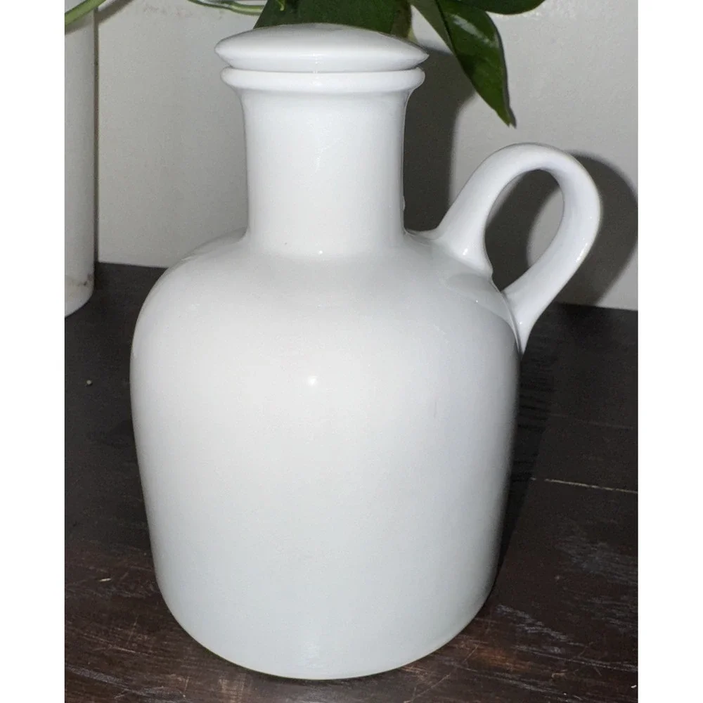 Crate and Barrel‎ Piece Oil/ Vinegar Small Jar