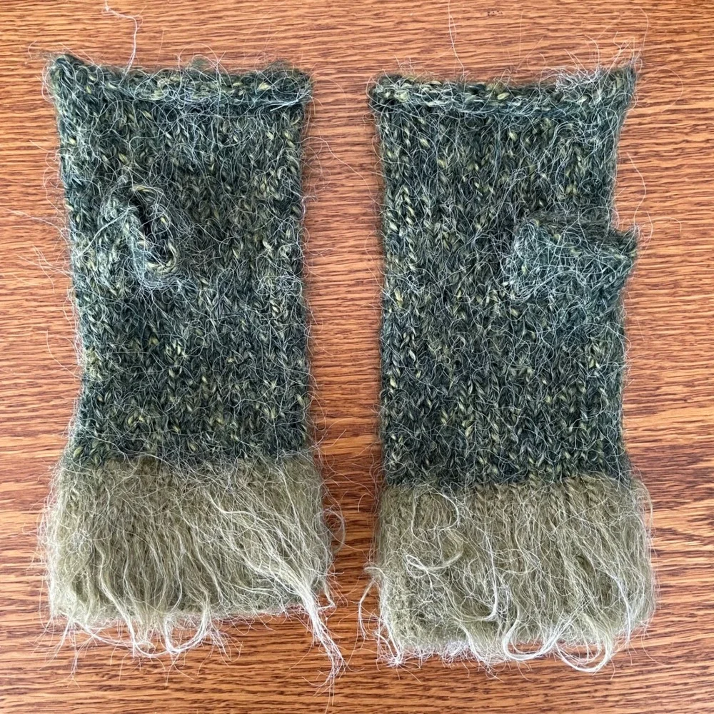 N/A shades green
