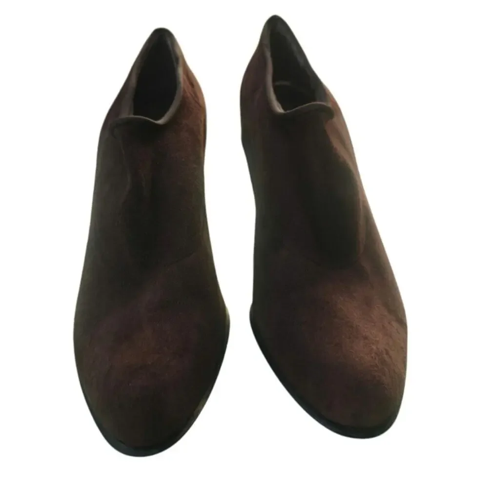 Stuart Weitzman brown ankle