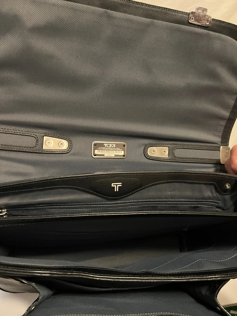 Tumi structured black