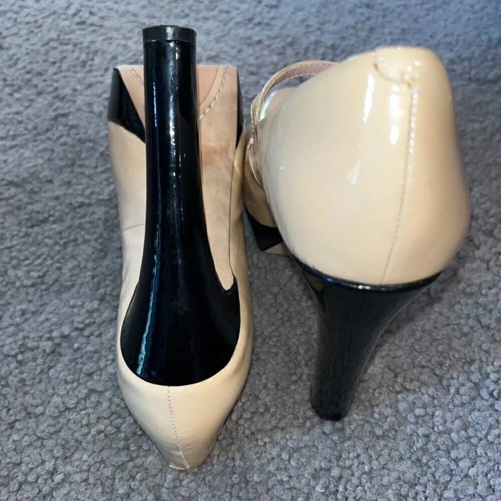 Vince Camuto vince camuto
