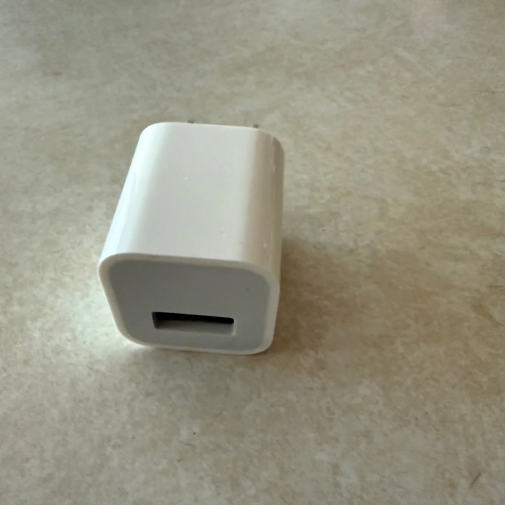 Apple genuine wall