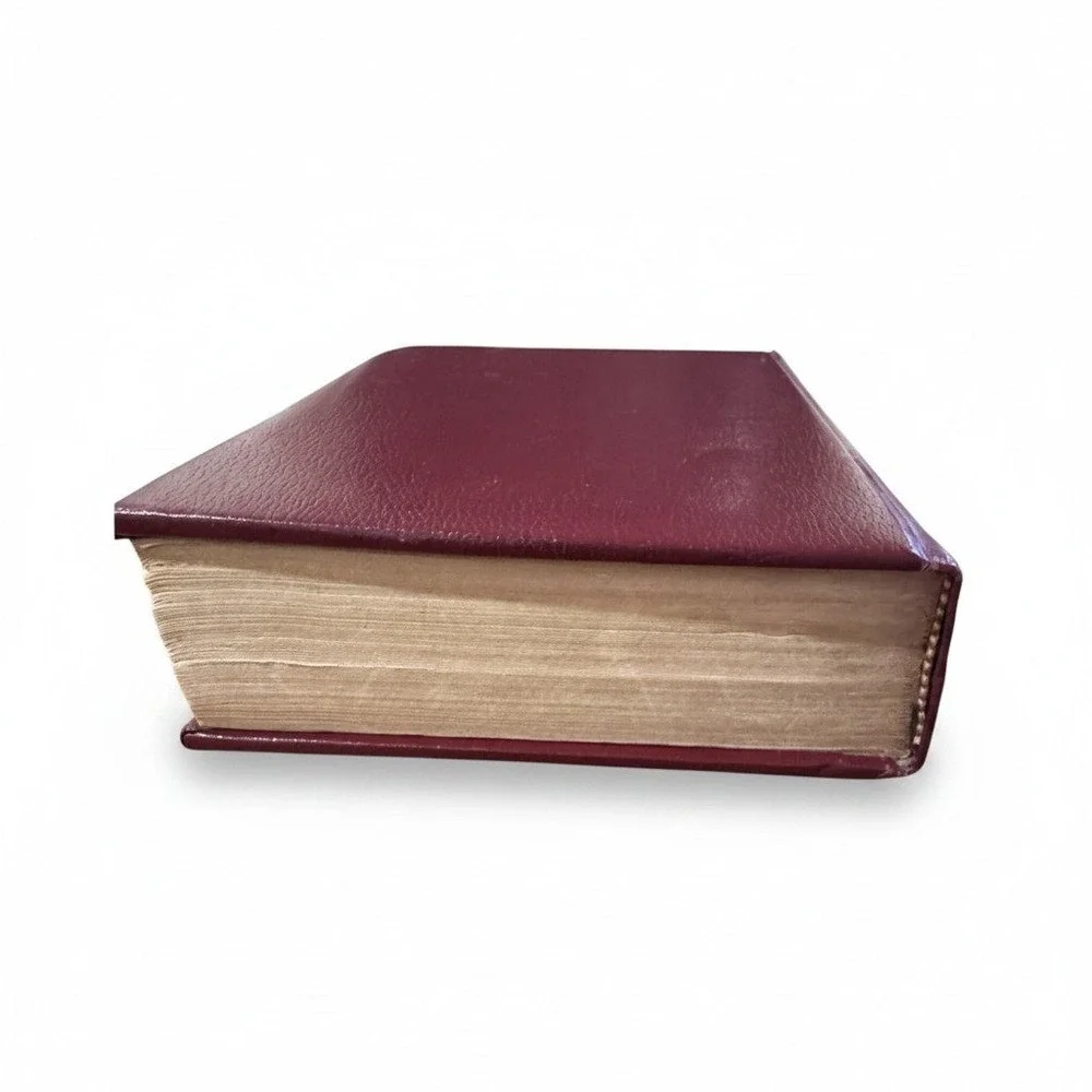 Holy Bible New King James GIANT PRINT Red Letter Reference Edition Nelson 432BG