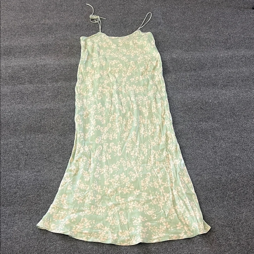 Zara beautiful sage