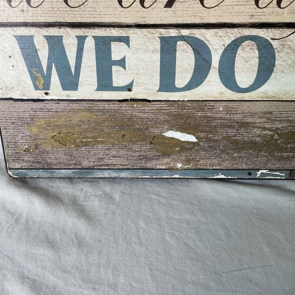 In This House Wood Wall Decor‎ Sign 23x15