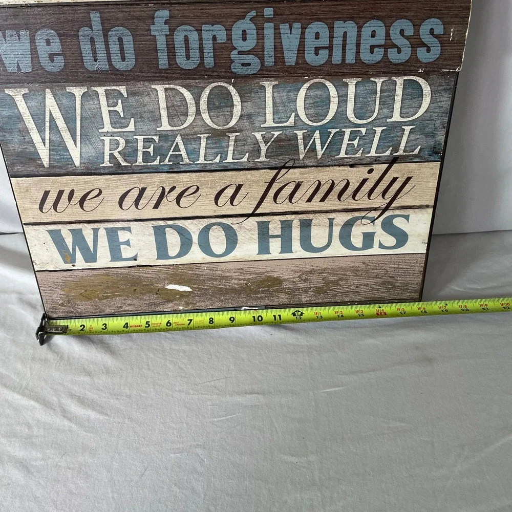 In This House Wood Wall Decor‎ Sign 23x15