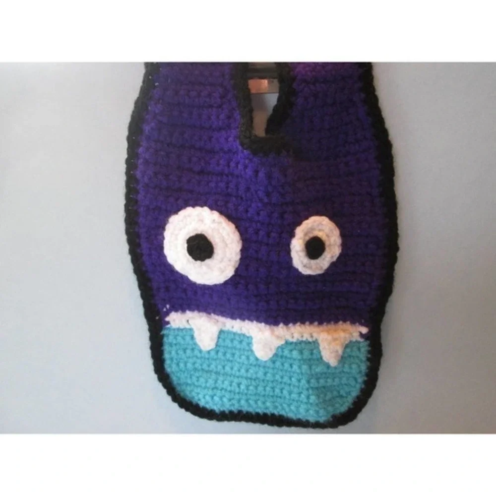 Baby Monster Bib‎ - Crochet Bib