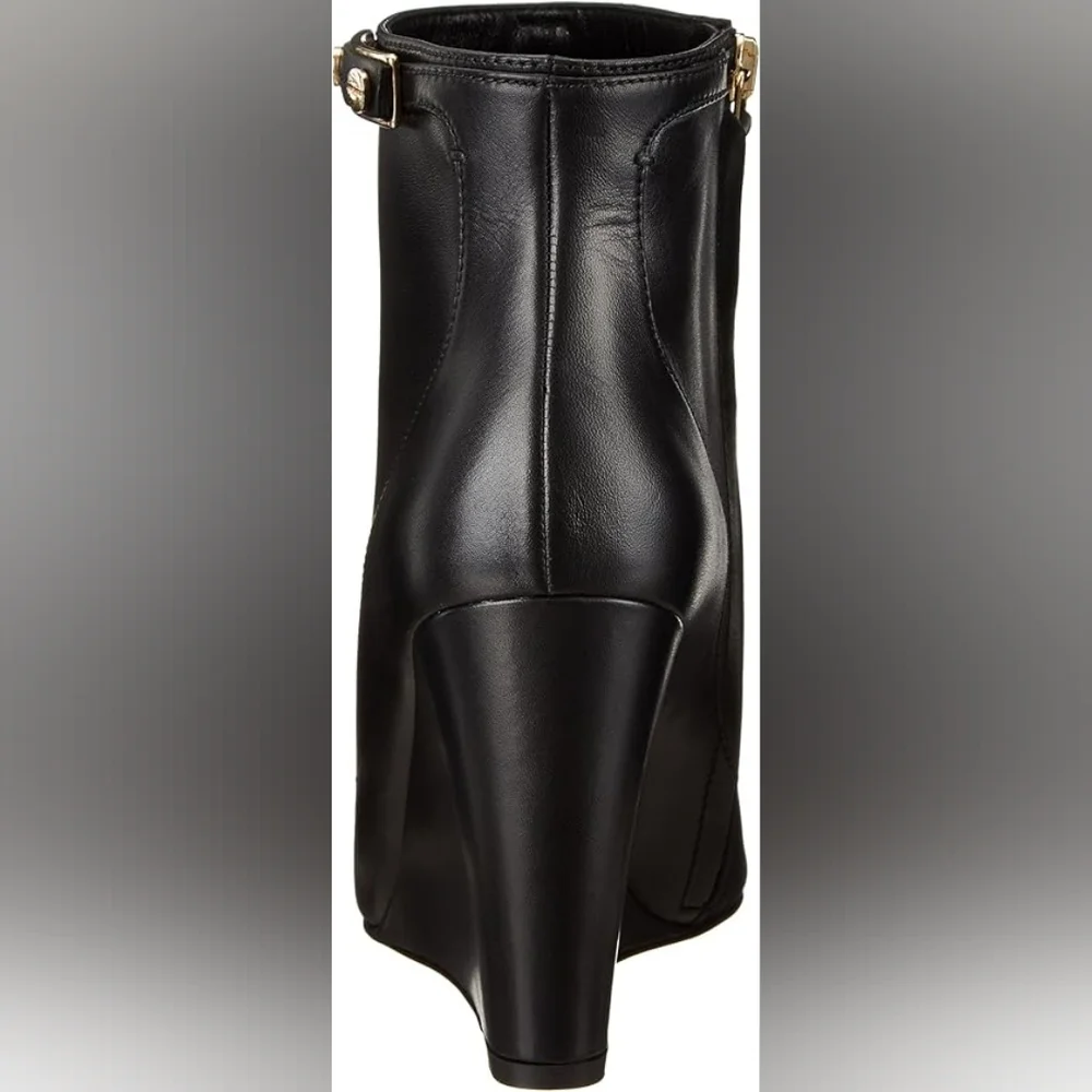 Hugo Boss excellent size stylish