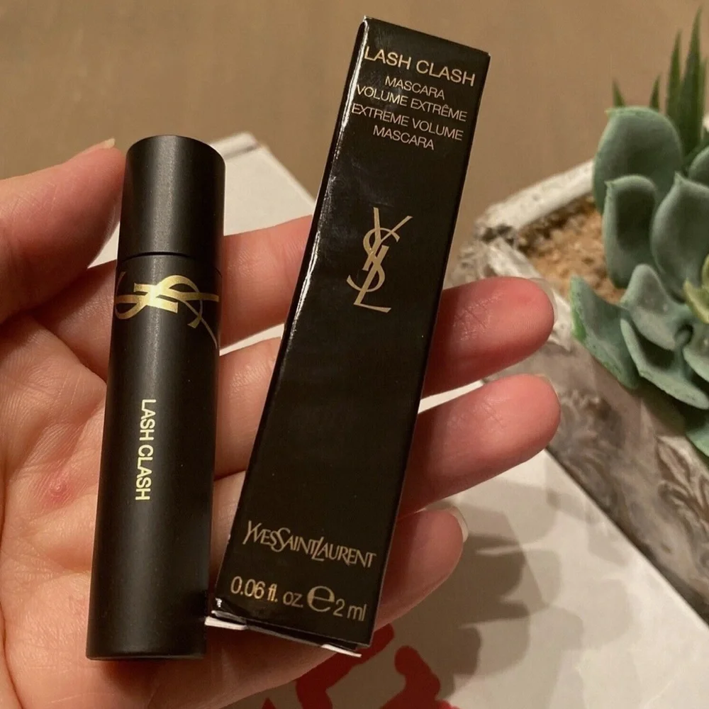 Yves Saint Laurent intense black