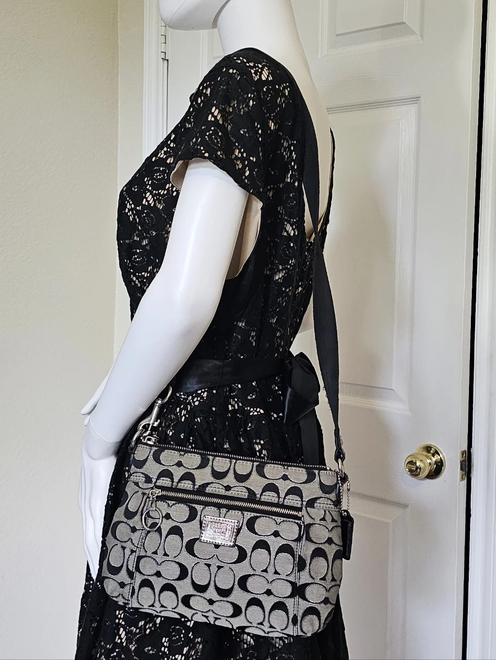 Coach classic crossbody