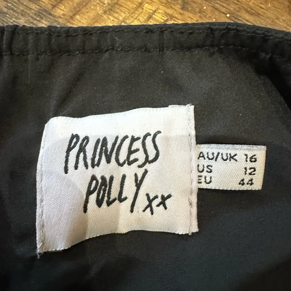 Princess Polly chic black