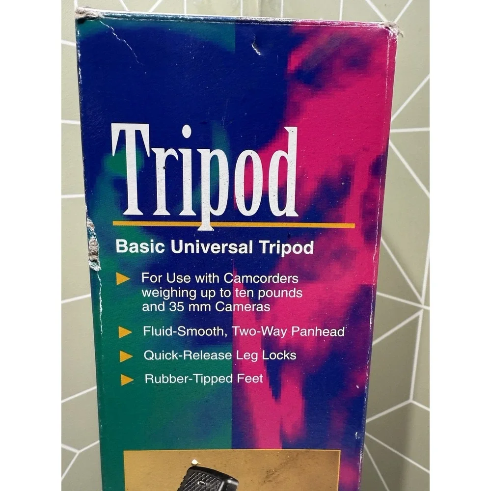 MAGNAVOX UNIVERSAL‎ TRIPOD, FOR CAMCORDERS And 35mm CAMERAS,